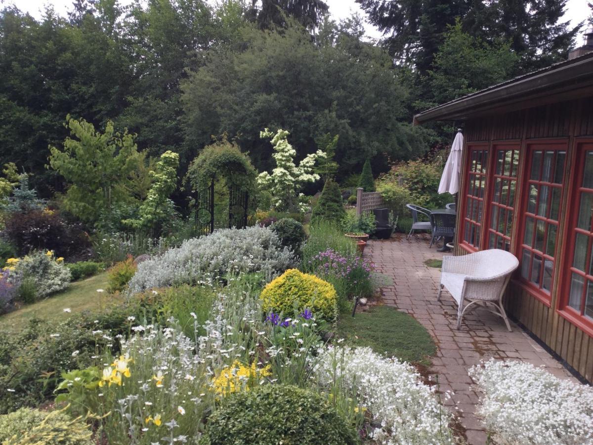 Wetherly Inn & Spa Ganges ภายนอก รูปภาพ